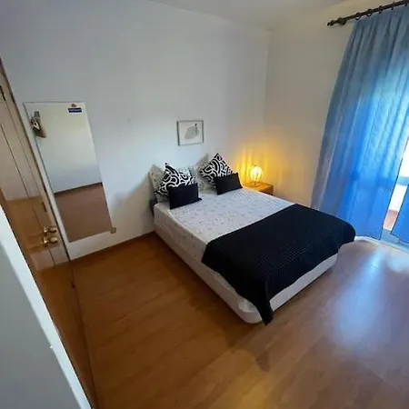 City Center Flat, Top Spot, Ideal For Tourists 아파트 *